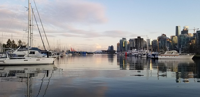 Vancouver seawall walk with mountains in background travel guide inspiration